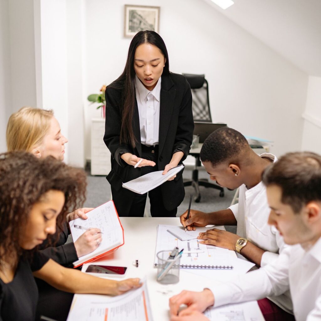 Máster en Comunicación: ¿Qué competencias se desarrollan? 1 pexels photo 7640741
